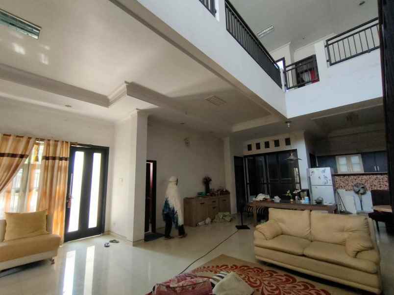 dijual rumah perumahan kota baru