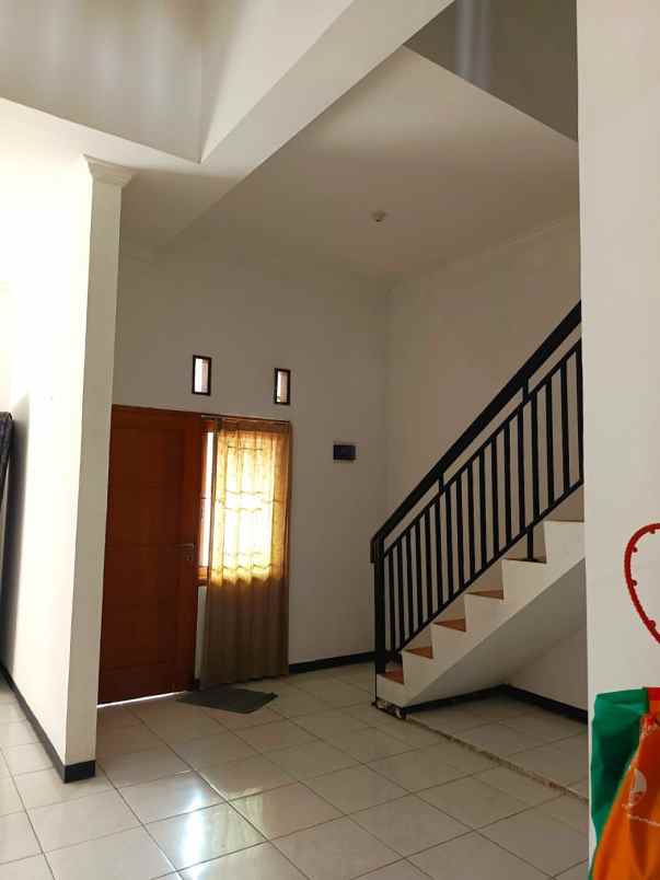 dijual rumah perumahan pulo permatasari