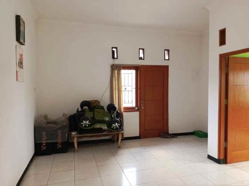 dijual rumah perumahan pulo permatasari