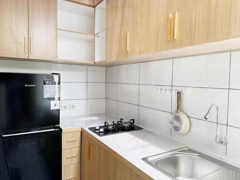 dijual rumah perumahan villa elawana