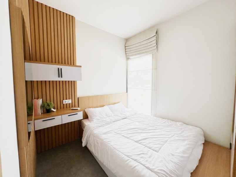 dijual rumah perumahan villa elawana