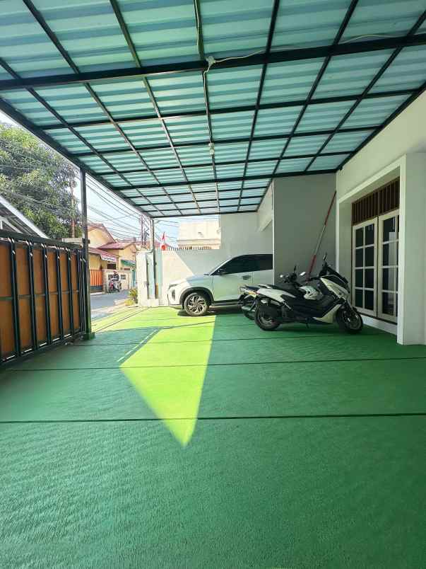 dijual rumah pondok bambu