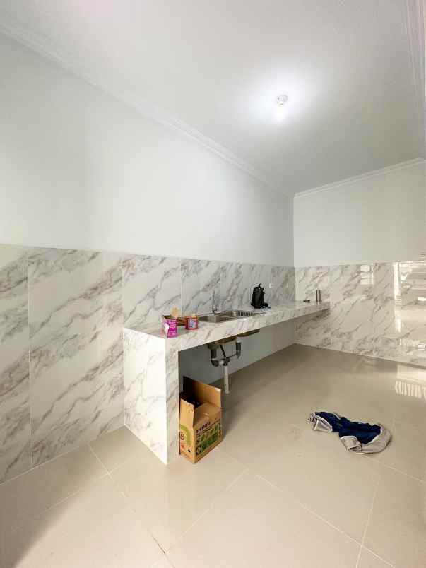 dijual rumah pondok bambu