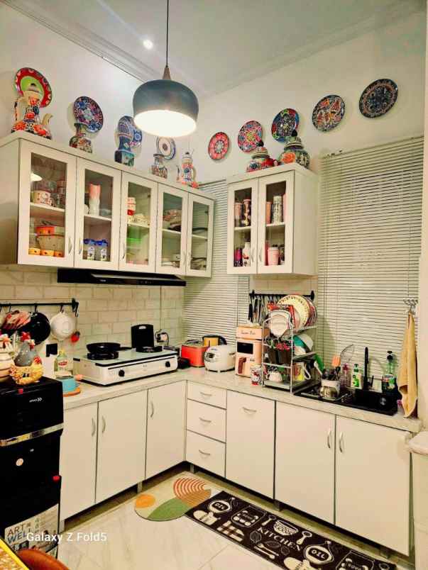 dijual rumah pondok kelapa