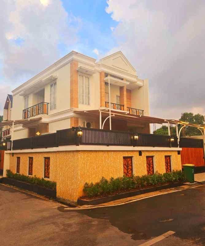 dijual rumah pondok kelapa