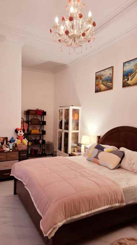 dijual rumah pondok kelapa