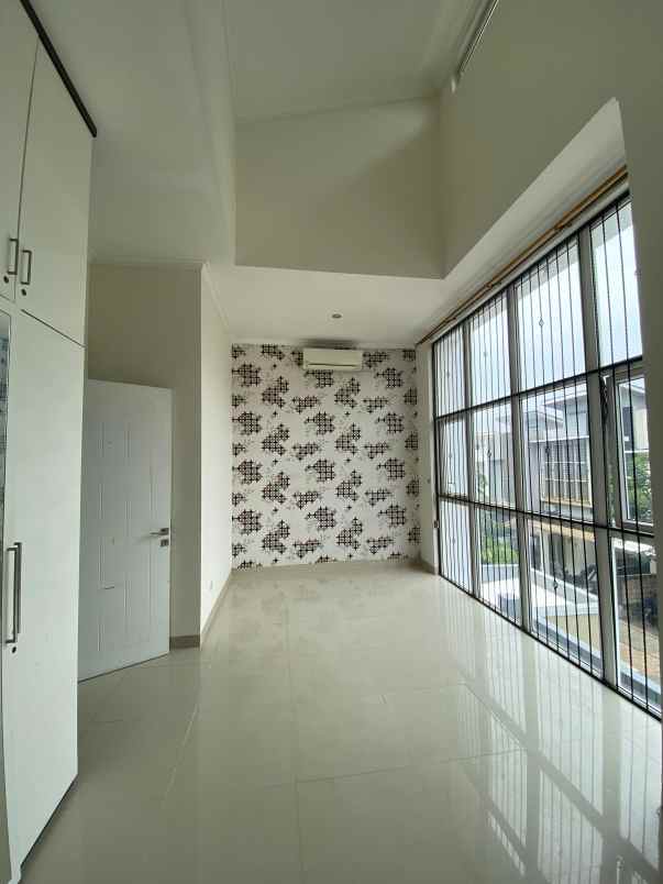 dijual rumah pondok kelapa