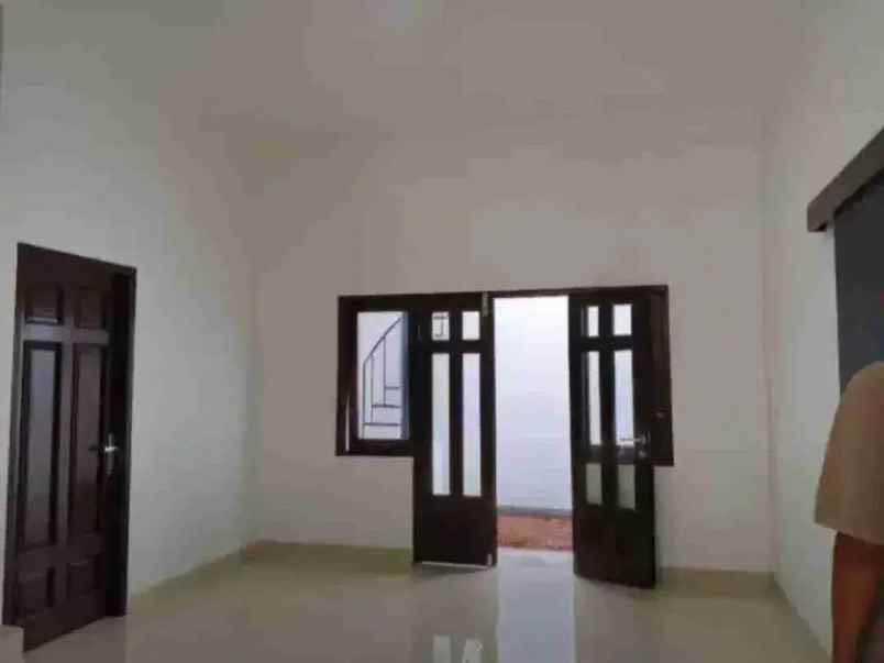 dijual rumah pondok kelapa