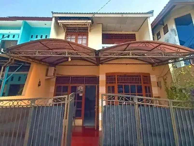 dijual rumah pondok kelapa