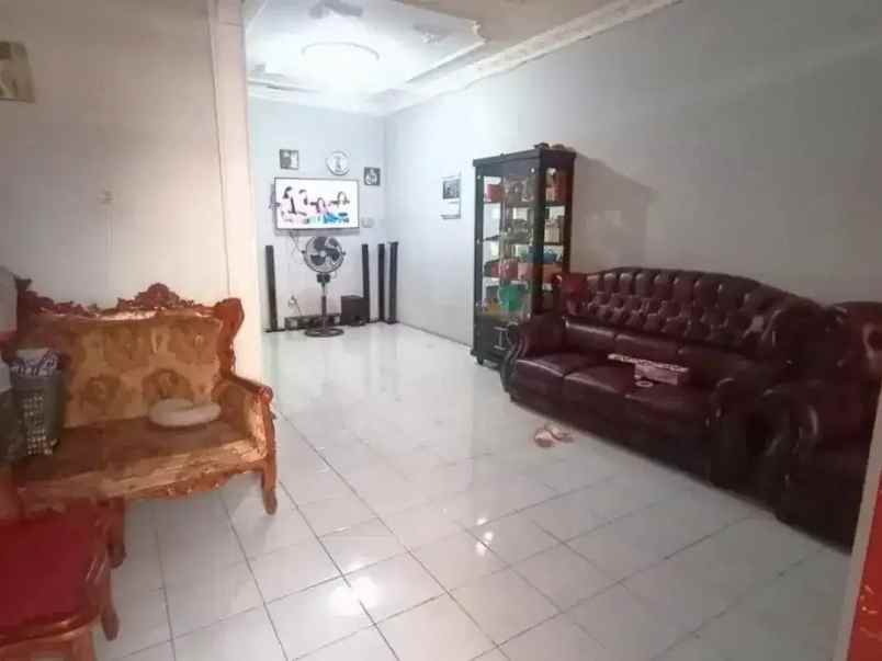 dijual rumah pondok kelapa