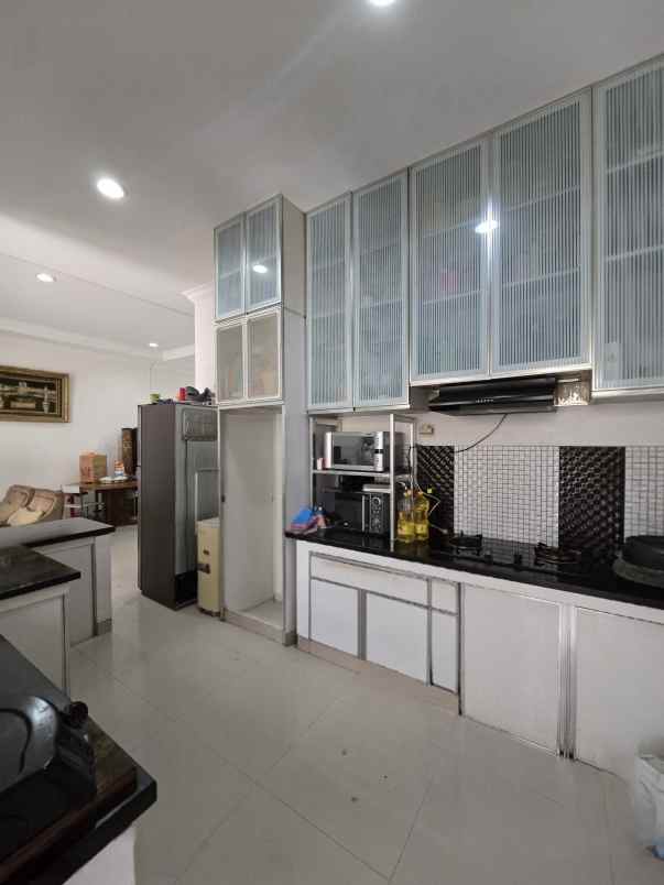 dijual rumah pondok kelapa jaktim