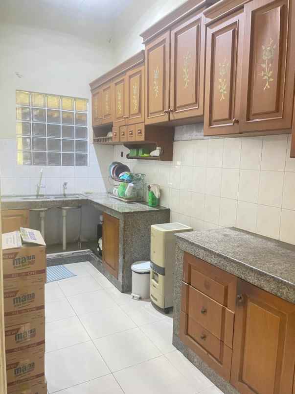 dijual rumah pulo gebang kec cakung