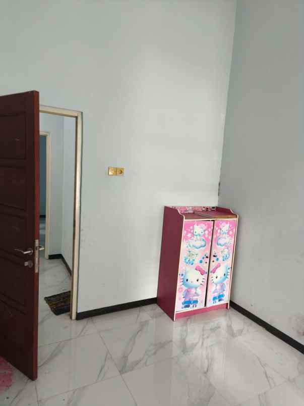 dijual rumah puri safira regency