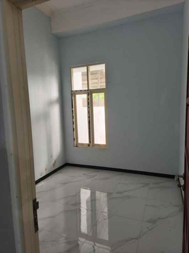 dijual rumah puri safira regency