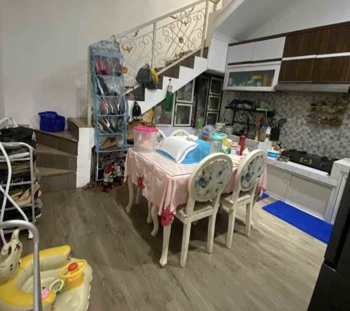 dijual rumah puri surya jaya taman boston