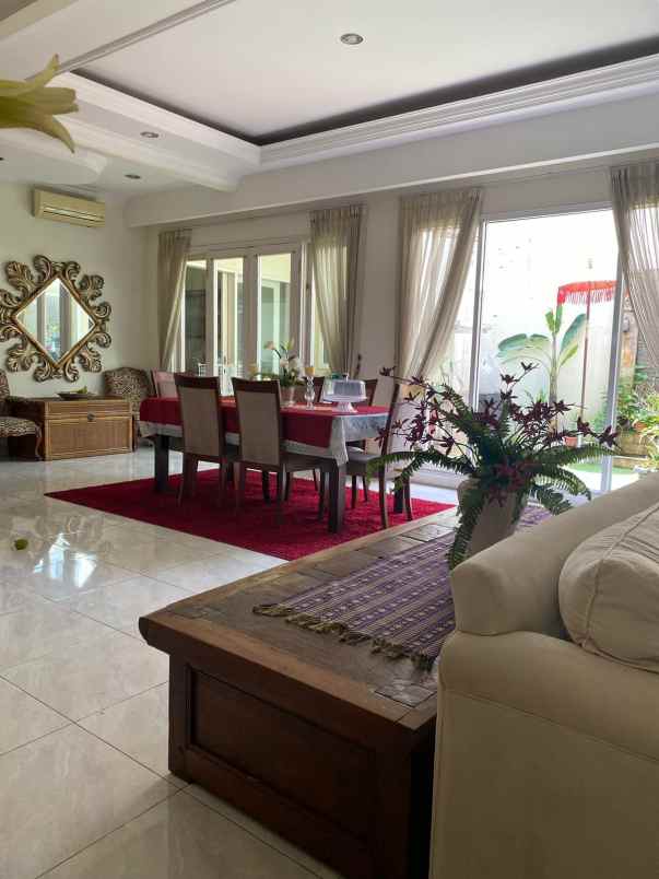 dijual rumah raffles hills housing