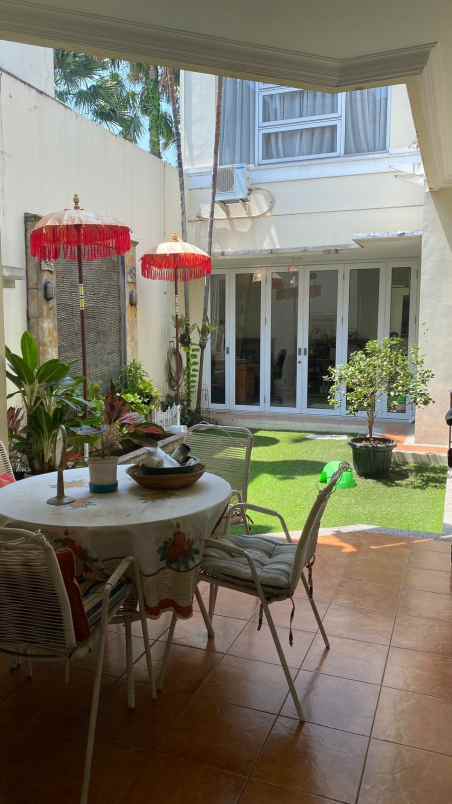 dijual rumah raffles hills housing