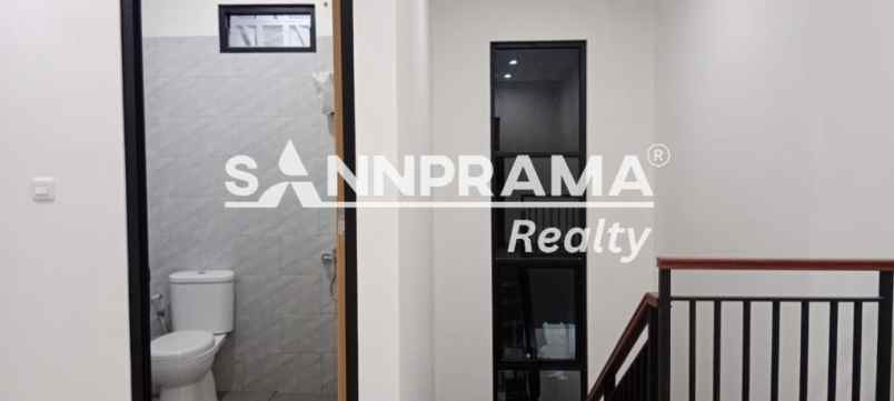 dijual rumah rangkapan jaya