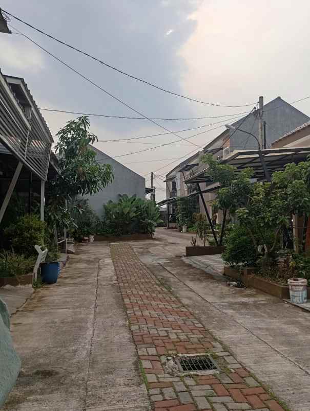 dijual rumah rangkapan jaya baru