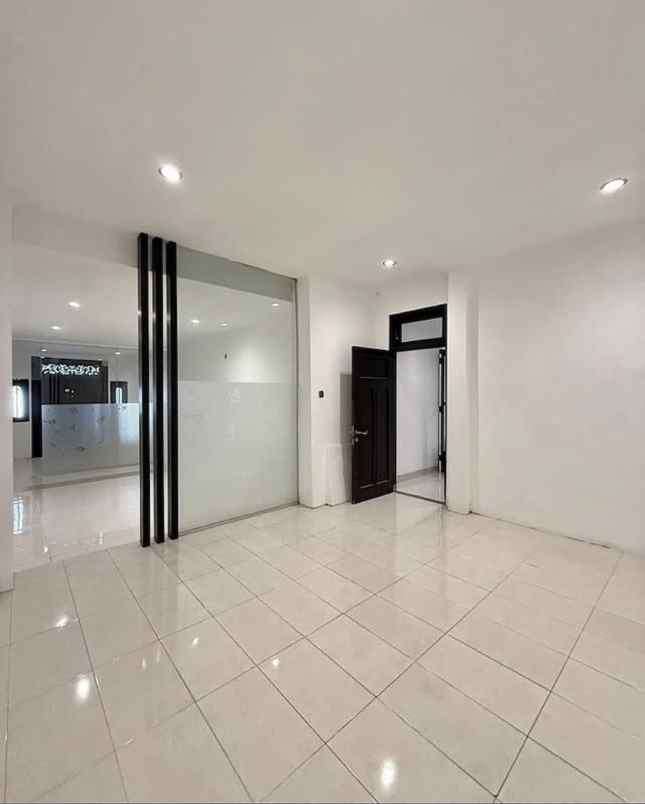 dijual rumah rapi dan siap huni menteng jakarta pusat