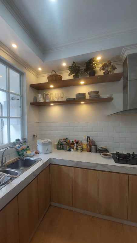 dijual rumah rapi terawat di kemang pratama 2 bekasi