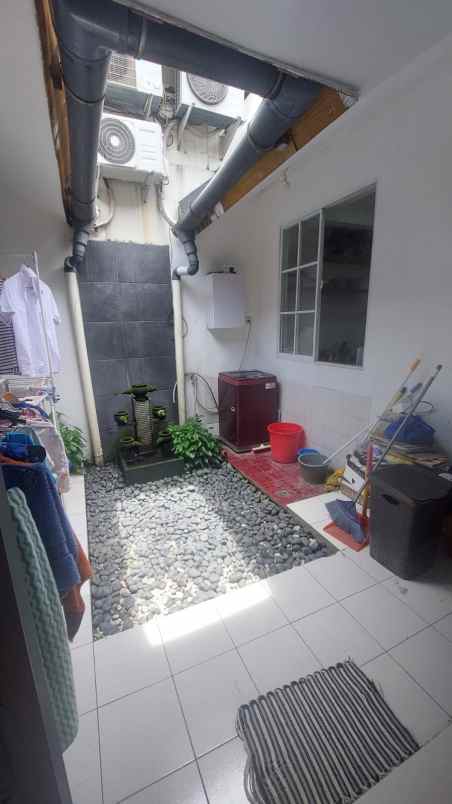 dijual rumah rapi terawat di kemang pratama 2 bekasi