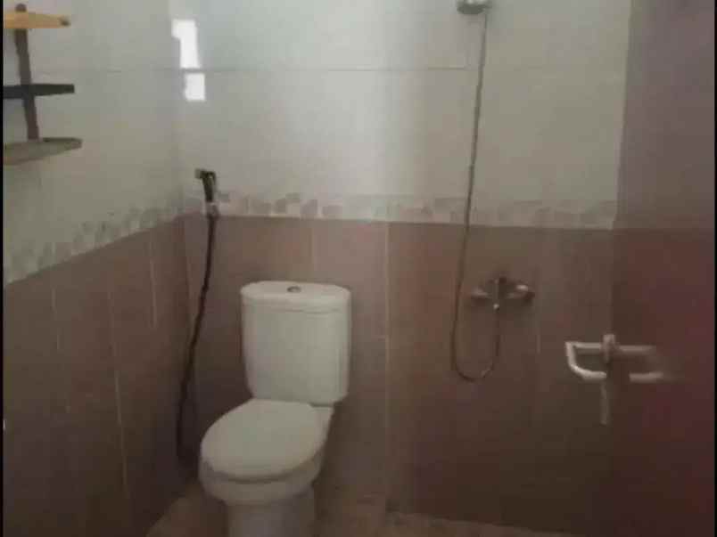 dijual rumah rawalumbu