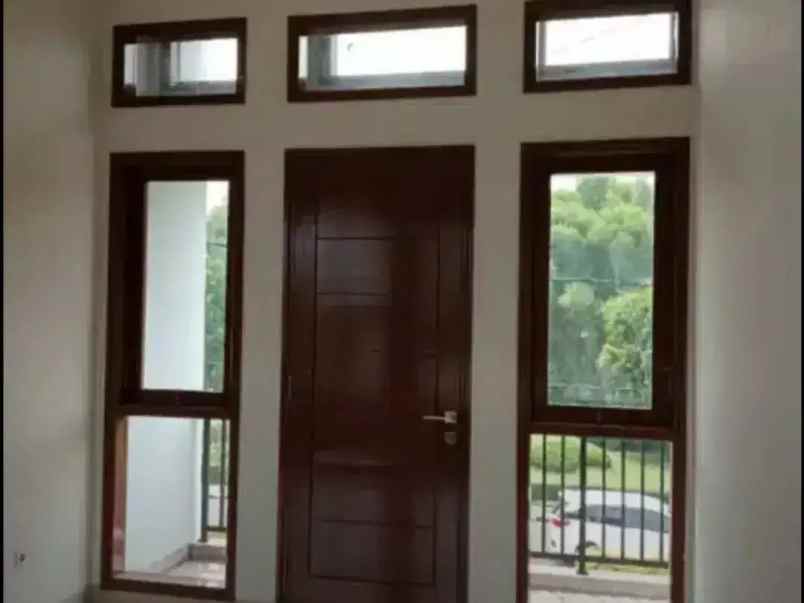 dijual rumah rawalumbu