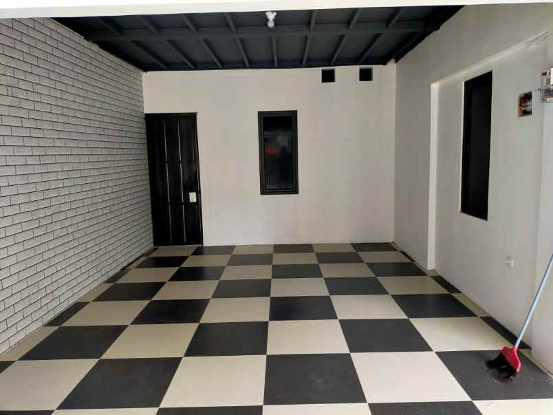 dijual rumah rempoa ciputat