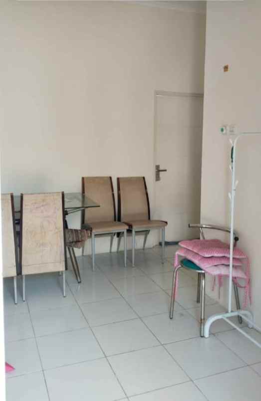 dijual rumah royal emran kedamean