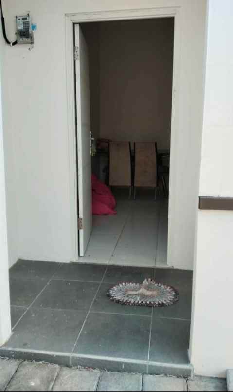 dijual rumah royal emran kedamean