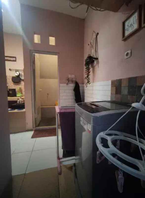 dijual rumah royal paka residence
