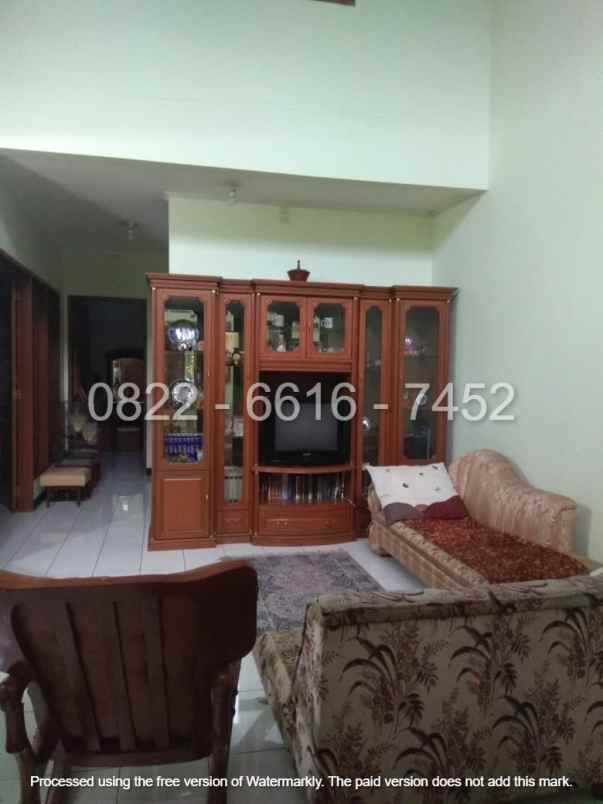 dijual rumah sarijadi bandung