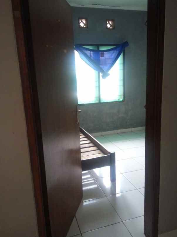 dijual rumah sariwangi residence