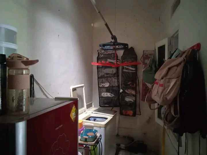 dijual rumah secondary non cluster ciherang depok