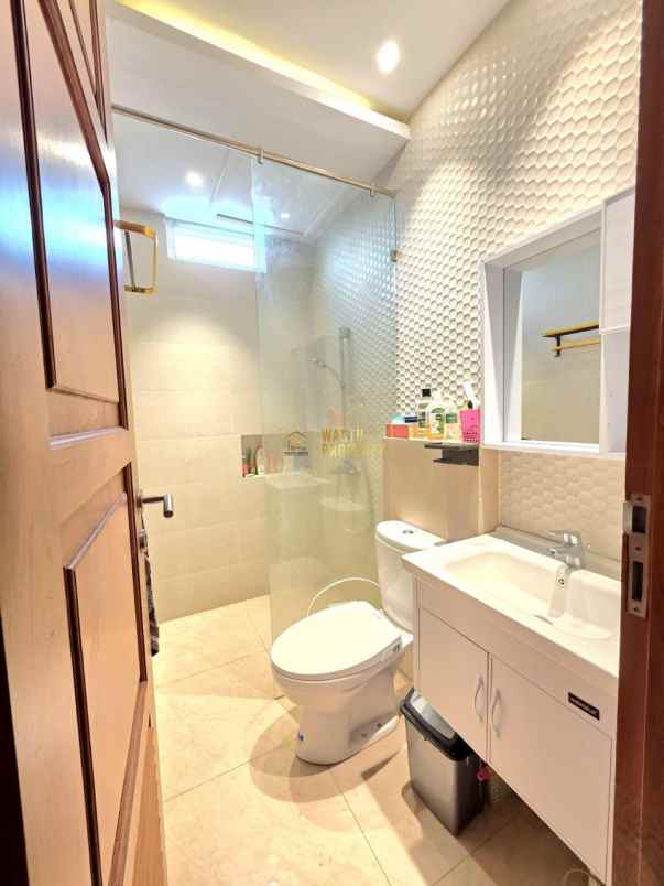 dijual rumah sendangadi kec mlati kab