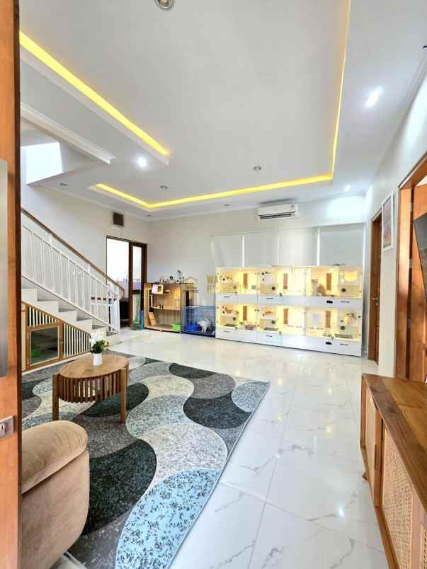 dijual rumah sendangadi kec mlati kab