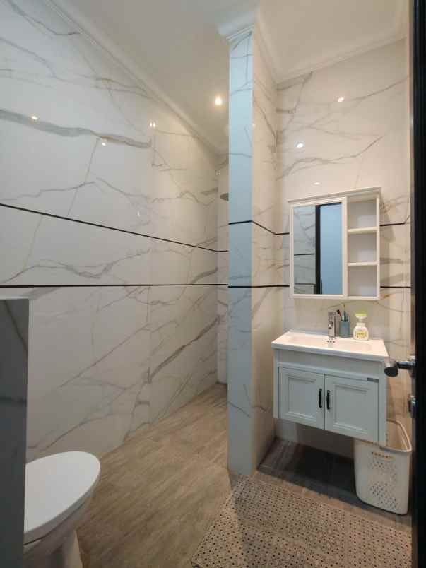 dijual rumah setu cipayung jaktim