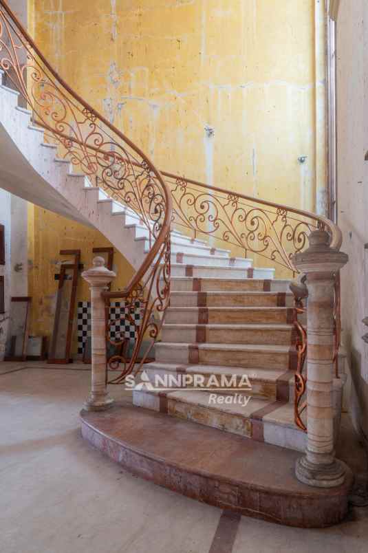 dijual rumah siap huni di perumahan megapolitan cinere