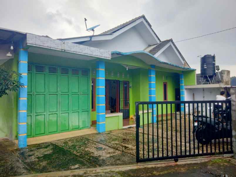 dijual rumah siap huni pinggir jalan view bagus