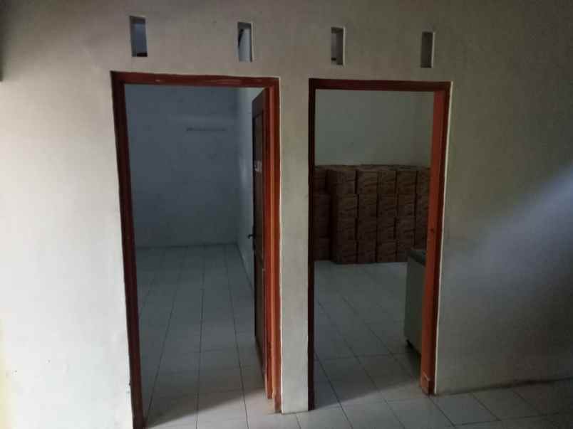 dijual rumah siap huni strategis