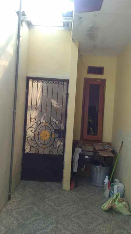 dijual rumah siap huni strategis