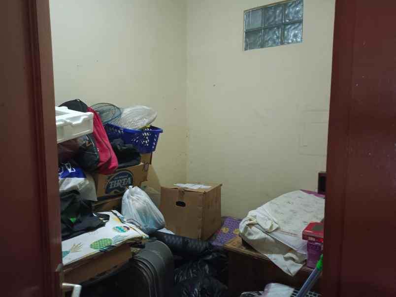 dijual rumah siap huni strategis
