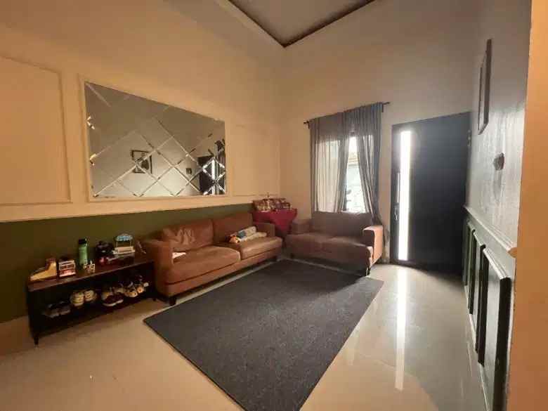 dijual rumah srengseng sawah jagakarsa