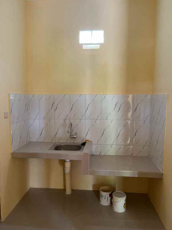dijual rumah strategis di pengasinan sawangan depok