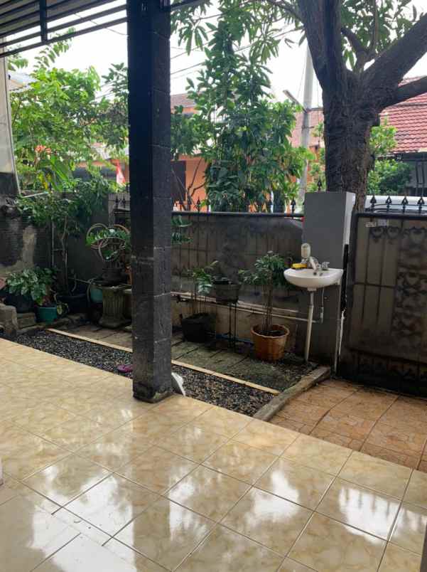 dijual rumah sukatani depok