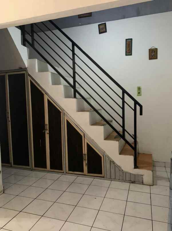 dijual rumah sukatani depok