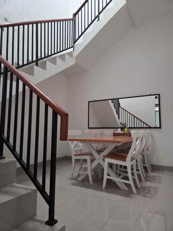 dijual rumah sukatani permai rt 12 rw