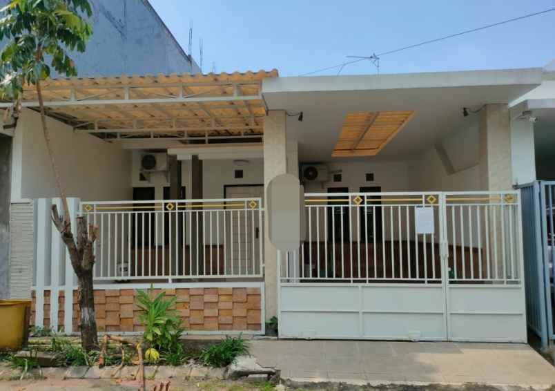 dijual rumah sukolilo dian regency 1