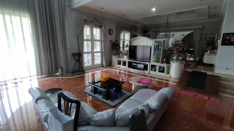 dijual rumah sunter danau